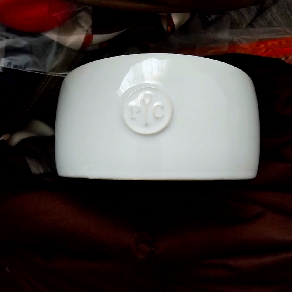 Pampered Chef Pet Bowl